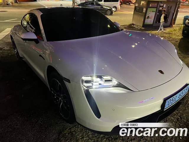 2024 Porsche Taycan