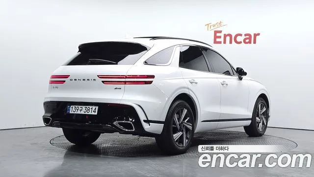 2025 Genesis GV70