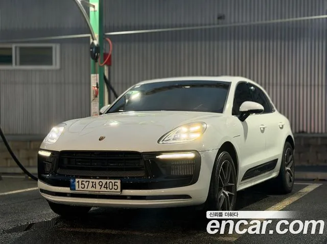 2022 Porsche Macan