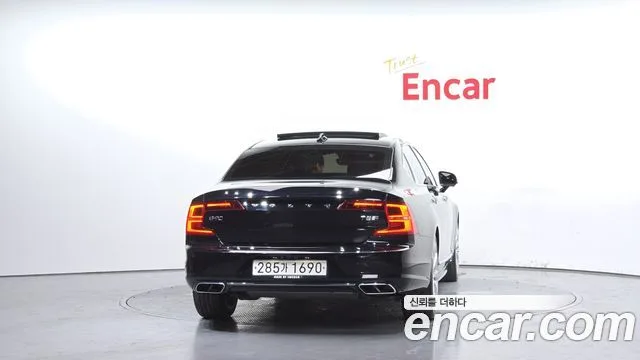 2020 Volvo S90, foto 4