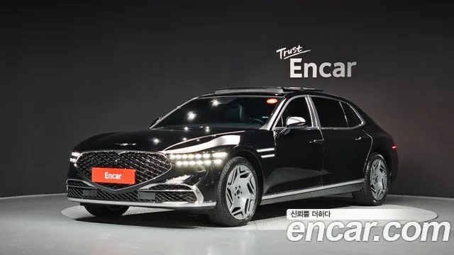 2023 Genesis G90