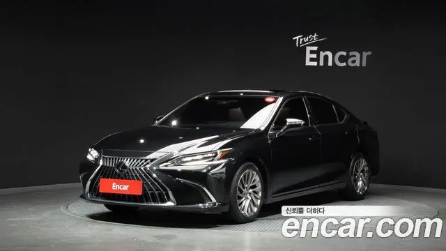 2024 Lexus ES