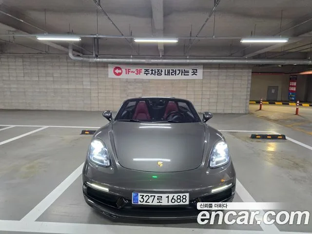 2018 Porsche 718
