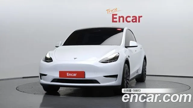 2024 Tesla Model Y, foto 3