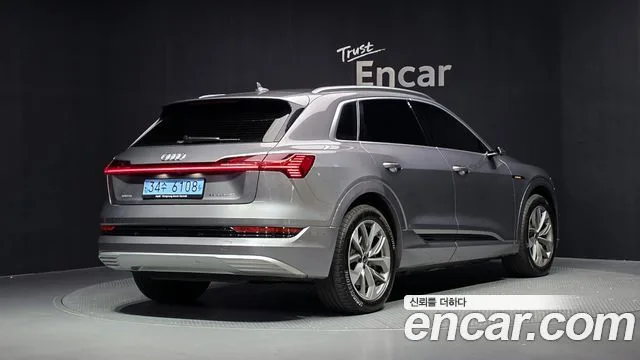 2023 Audi e-tron, foto 2