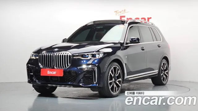 2021 BMW X7
