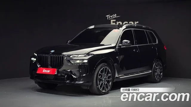 2025 BMW X7