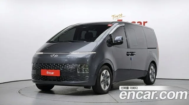 2022 Hyundai Staria