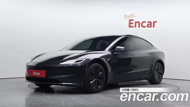 2025 Tesla Model 3
