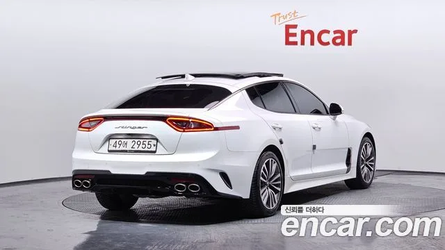 2018 Kia Stinger, foto 2
