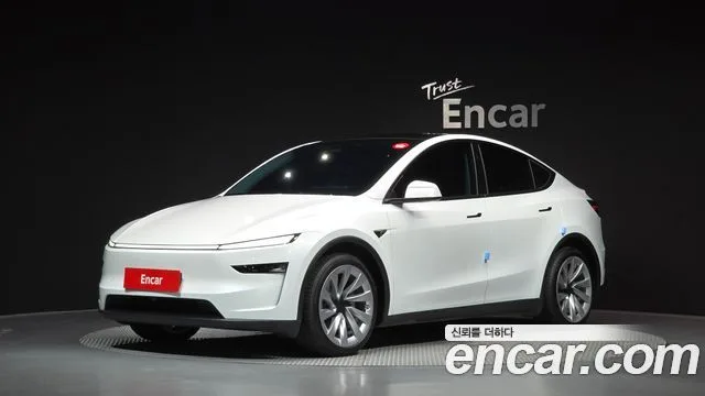 2025 Tesla Model Y