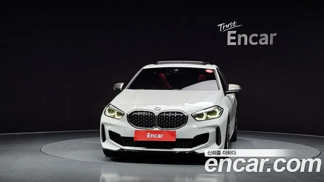 2022 BMW 1-Series, foto 3