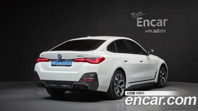 2023 BMW i4
