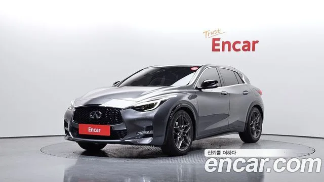 2017 Infiniti Q30