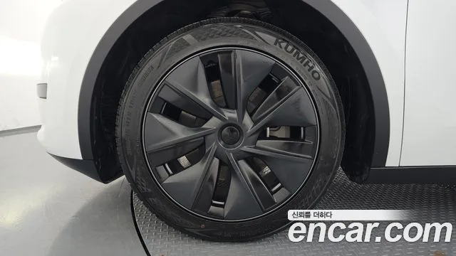 2024 Tesla Model Y, foto 4