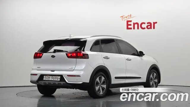 2017 Kia Niro, foto 2