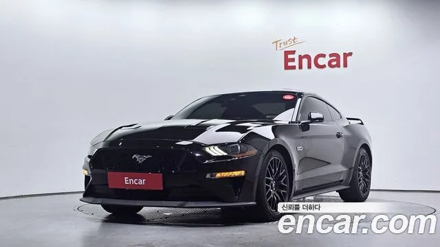 2022 Ford Mustang