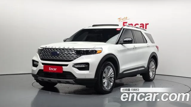 2020 Ford Explorer