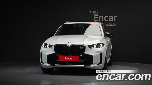 2025 BMW X5, foto 2
