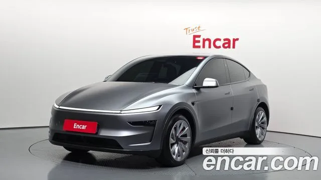 2025 Tesla Model Y