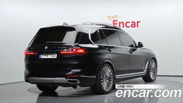 2020 BMW X7