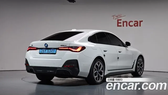 2023 BMW i4
