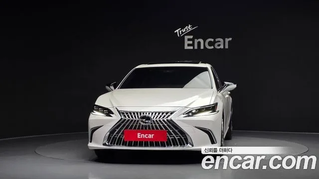 2026 Lexus ES, foto 3
