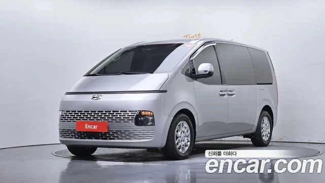 2022 Hyundai Staria