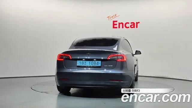 2022 Tesla Model 3, foto 4