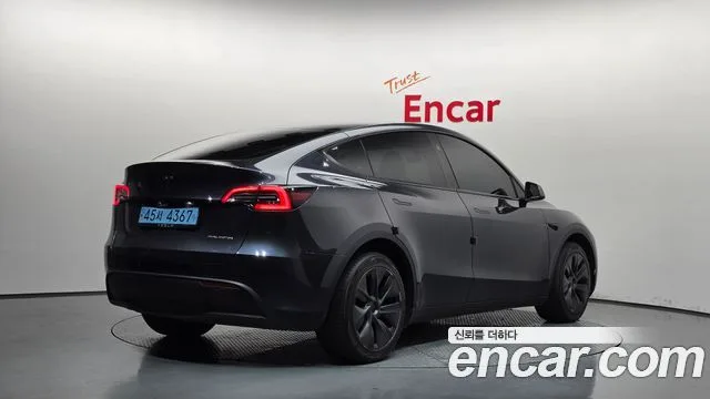 2024 Tesla Model Y, foto 2