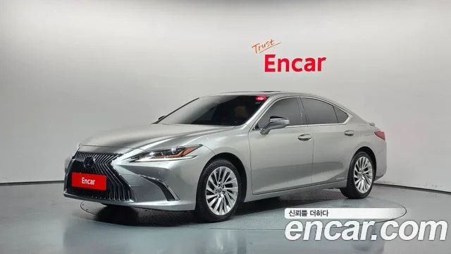 2021 Lexus ES