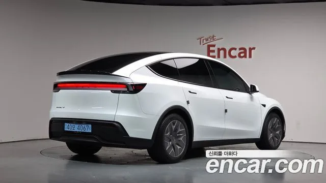 2026 Tesla Model Y