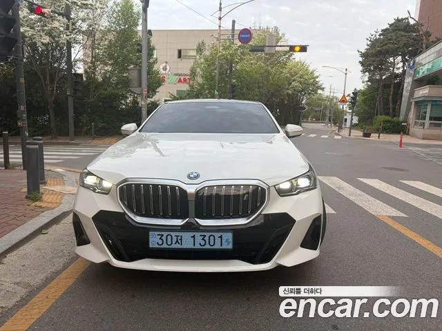 2026 BMW i5