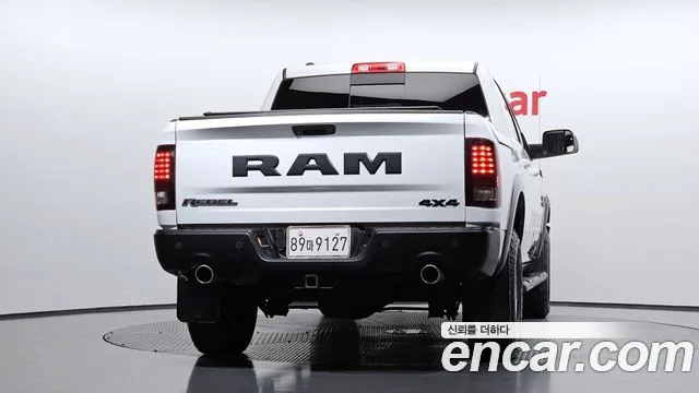 2016 Dodge Ram Pick Up, foto 4