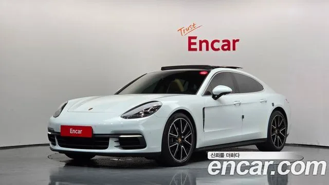 2019 Porsche Panamera