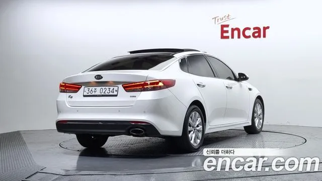 2016 Kia K5, foto 2