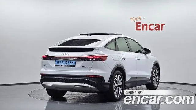 2025 Audi Q4 e-tron