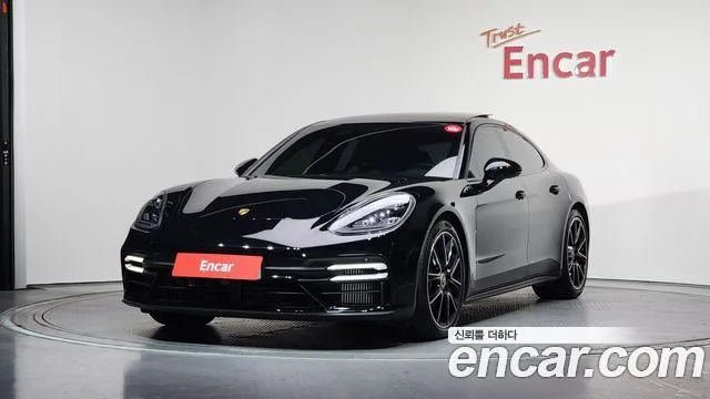 2021 Porsche Panamera