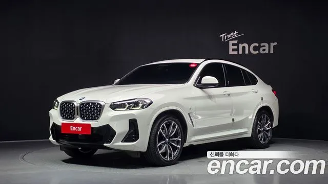 2025 BMW X4