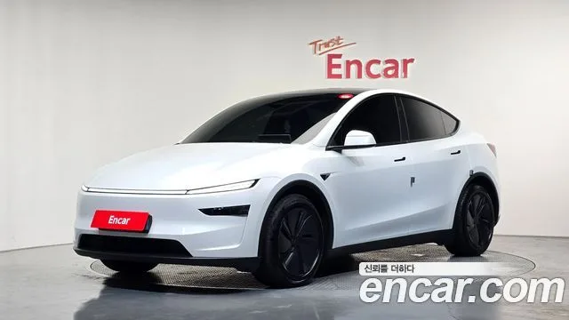 2025 Tesla Model Y