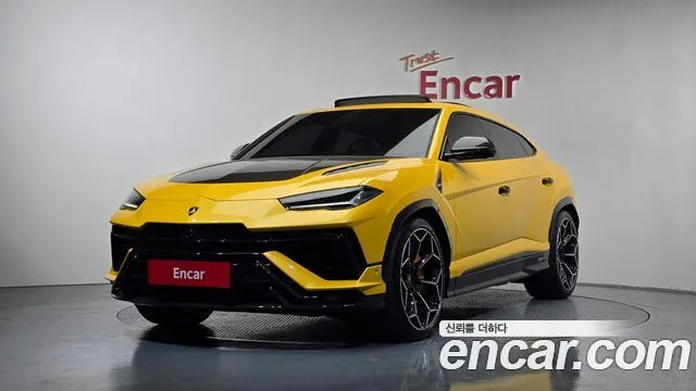 2024 Lamborghini Urus