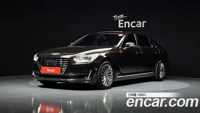 2018 Genesis EQ900