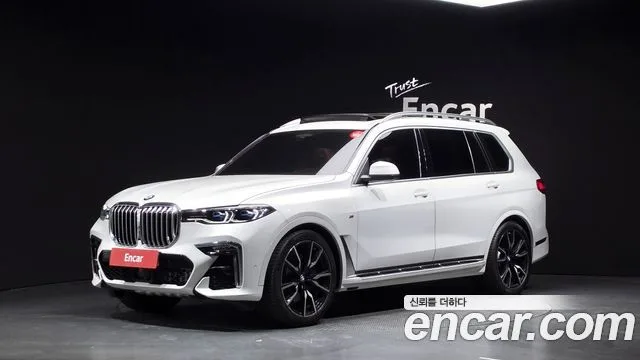 2022 BMW X7