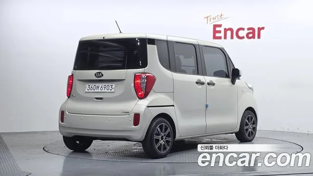 2017 Kia Ray, foto 2
