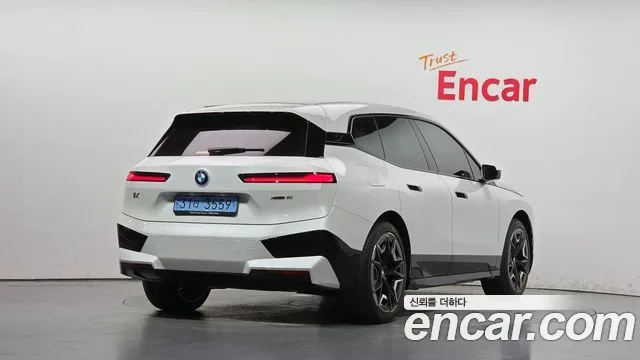 2022 BMW iX