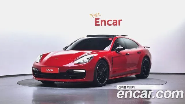 2020 Porsche Panamera