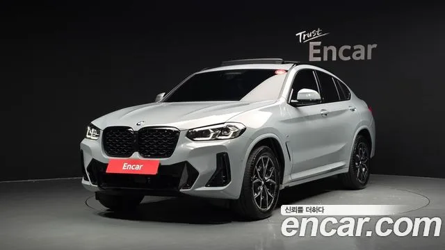 2023 BMW X4