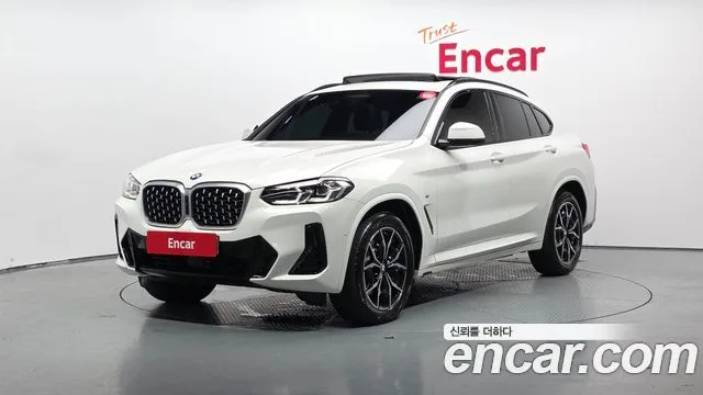 2023 BMW X4