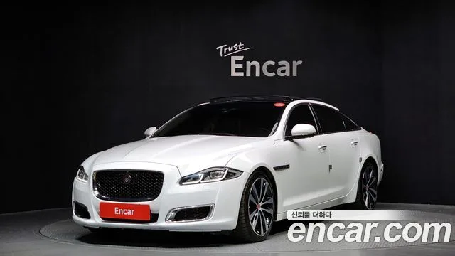 2019 Jaguar XJ