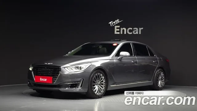 2017 Genesis EQ900